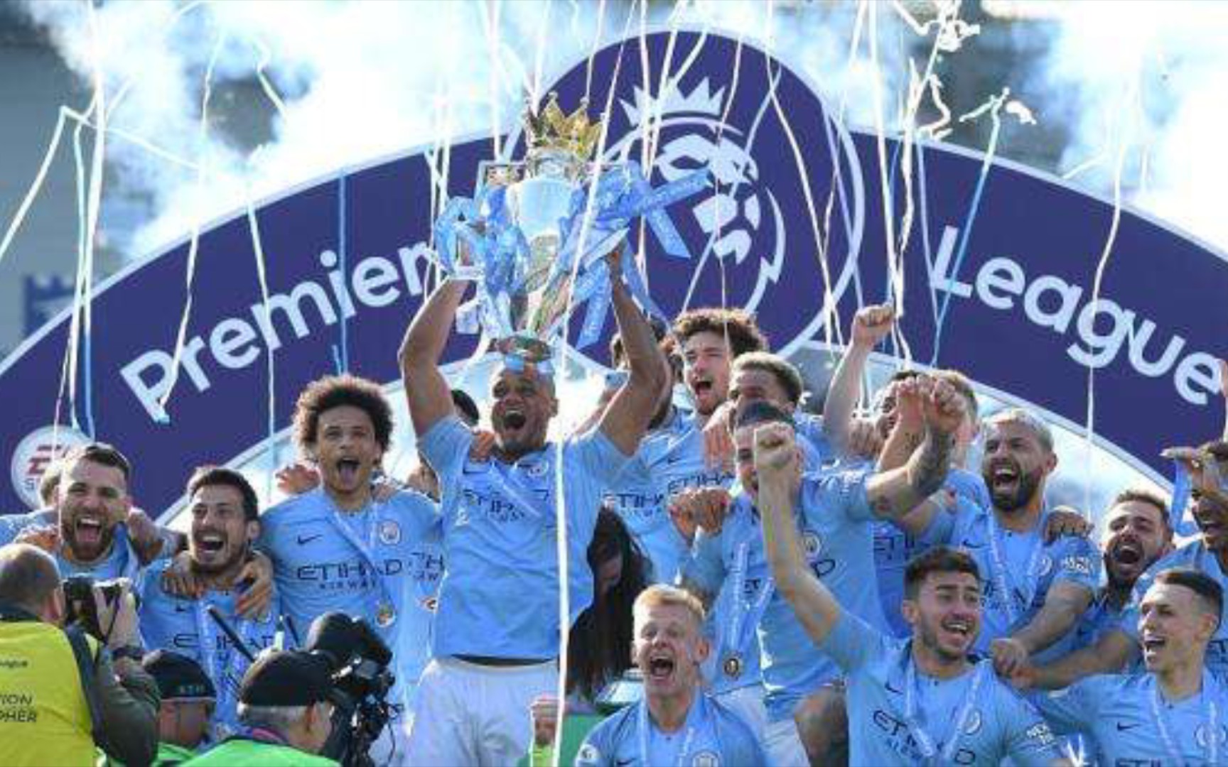 却在关键时 却在关键时